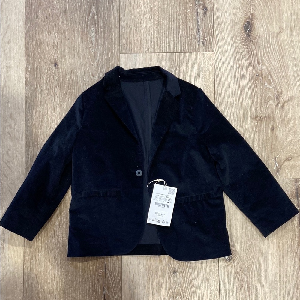 Black Blazer Classic Silhouette Textured Material
